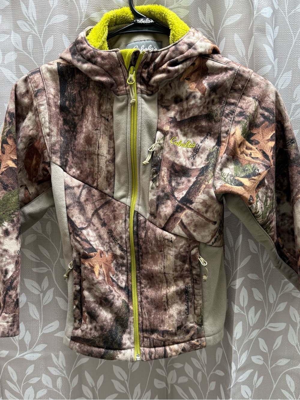 Cabela's Kids Realtree Camo Jacket